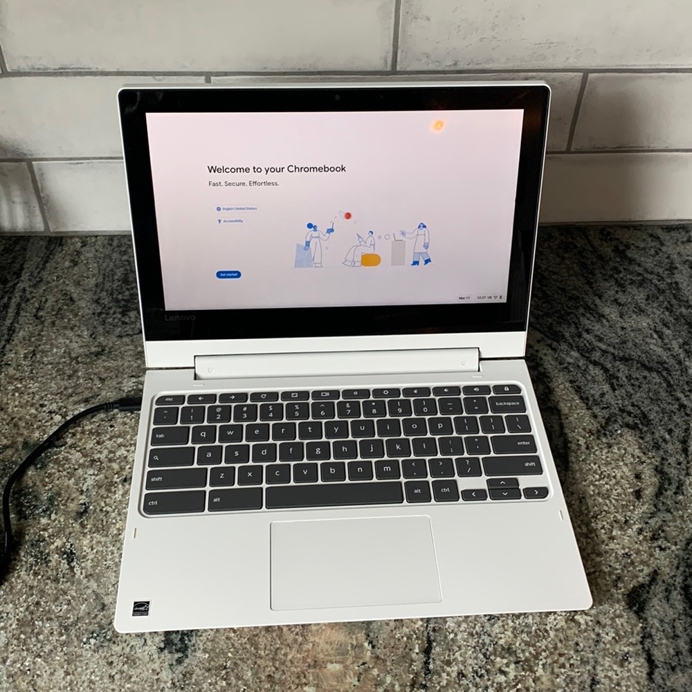 Lenovo Chromebook C330- White